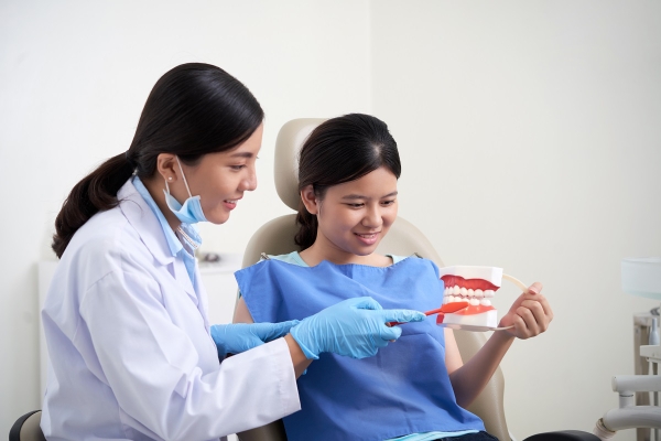 CHẤT LIỆU VẢI MAY ĐỒNG PHỤC NHA KHOA CẦN BIẾT