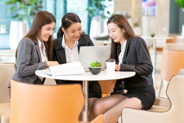 MOTIF CHỌN ĐỒNG PHỤC NỮ CÔNG SỞ