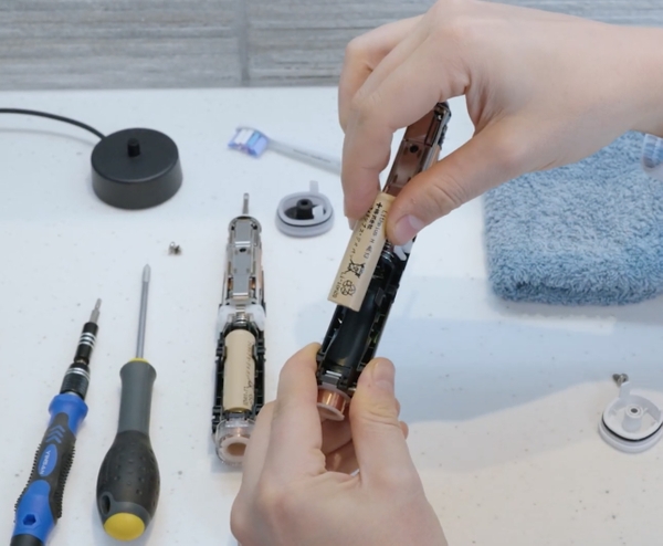 Pin nguyên bản bàn chải điện Philips Sonicare (Linh kiện chính hãng - Hàng nhập Nhật - Có ảnh hướng dẫn lắp)