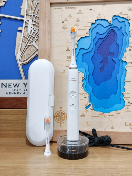 Bàn chải điện Philips Sonicare DiamondClean 9000 (HX9911) hàng trưng bày