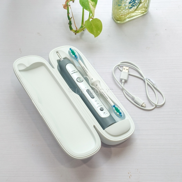 Bàn chải điện Philips Sonicare Flexcare Platium HX9120 hàng trưng bày