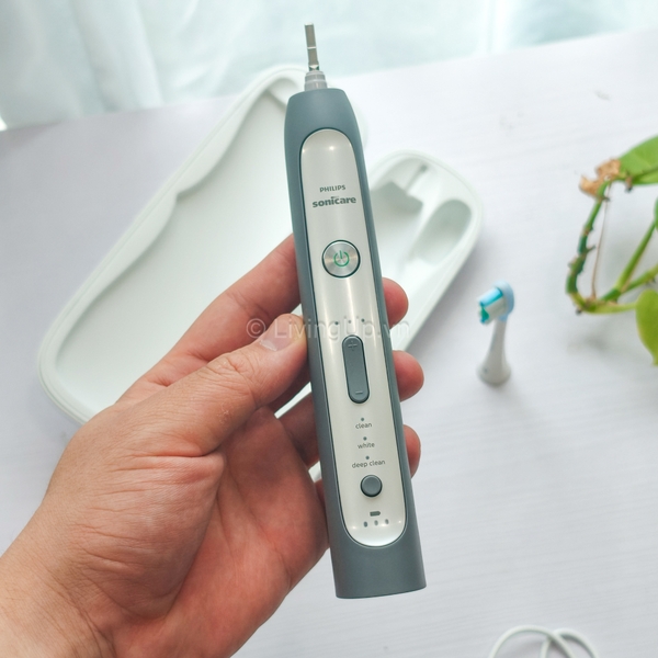 Bàn chải điện Philips Sonicare Flexcare Platium HX9120 hàng trưng bày