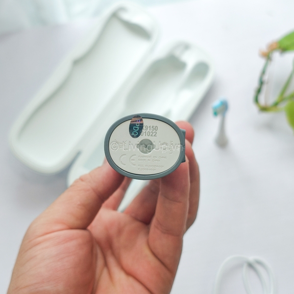 Bàn chải điện Philips Sonicare Flexcare Platium HX9120 hàng trưng bày