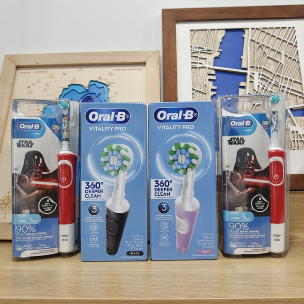 Combo bàn chải điện Oral-B Family Pack Vitality Pro và Kids 3+ cho bé