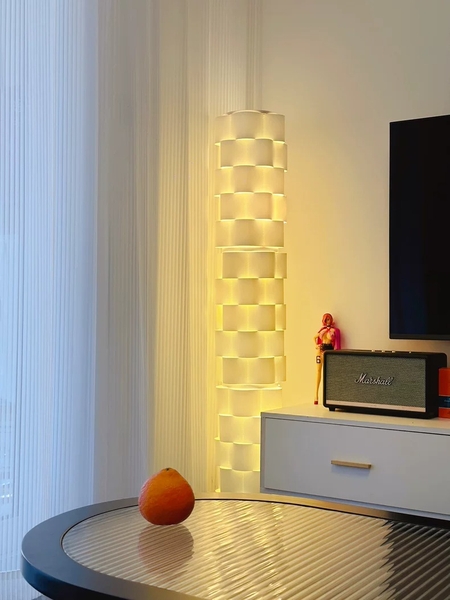 Đèn đứng trang trí nhà Ikea Lagtryck