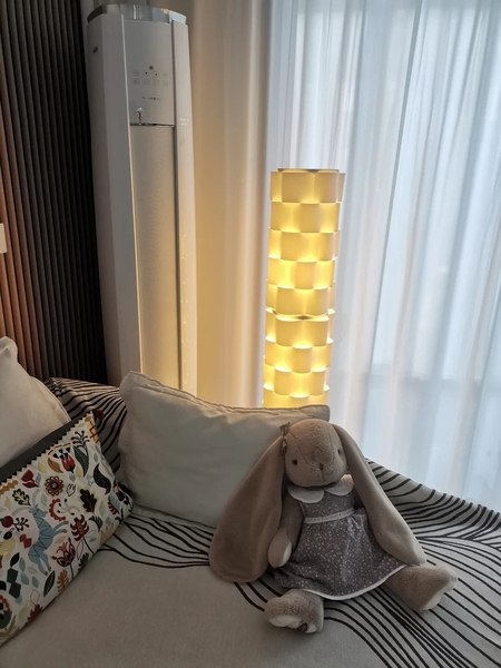 Đèn đứng trang trí nhà Ikea Lagtryck