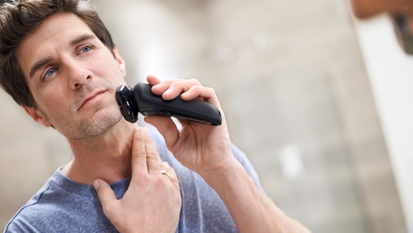 Máy cạo râu khô và ướt Philips Shaver series 5000 S5582/20