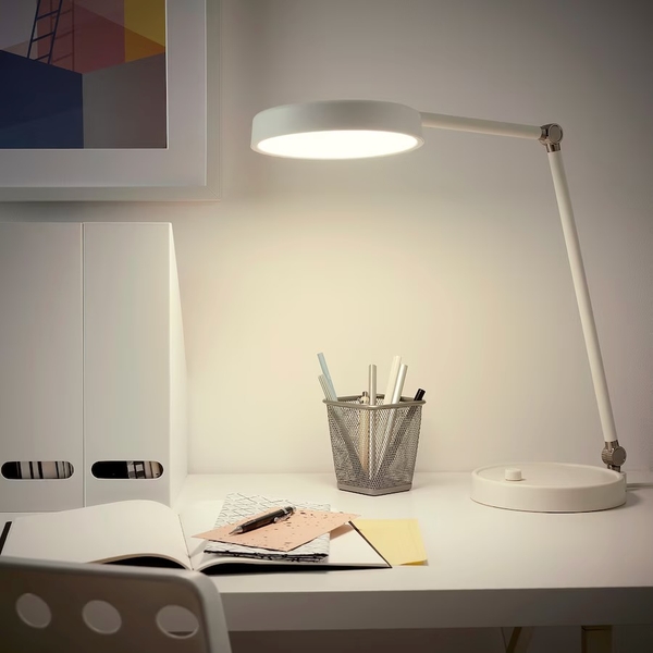 Đèn bàn làm việc Led Ikea Orsala