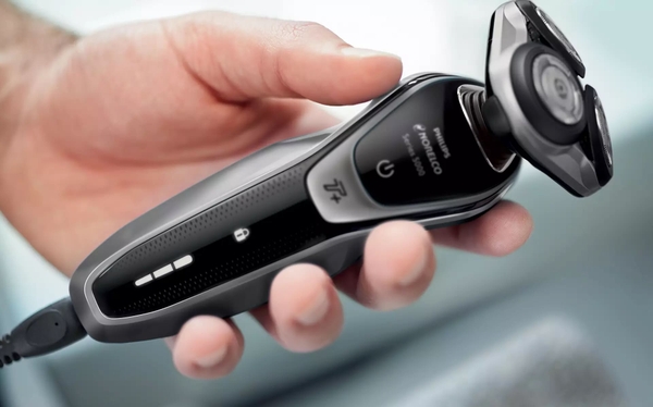 Máy cạo râu Philips Norelco Shaver 5675 Turbo+ kèm lưỡi dao cạo chính hãng