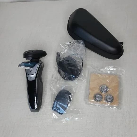 Máy cạo râu Philips Norelco Shaver 5675 Turbo+ kèm lưỡi dao cạo chính hãng