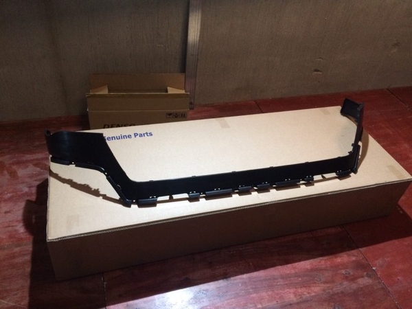 Ba đờ xốc trước trên Hyundai Solati