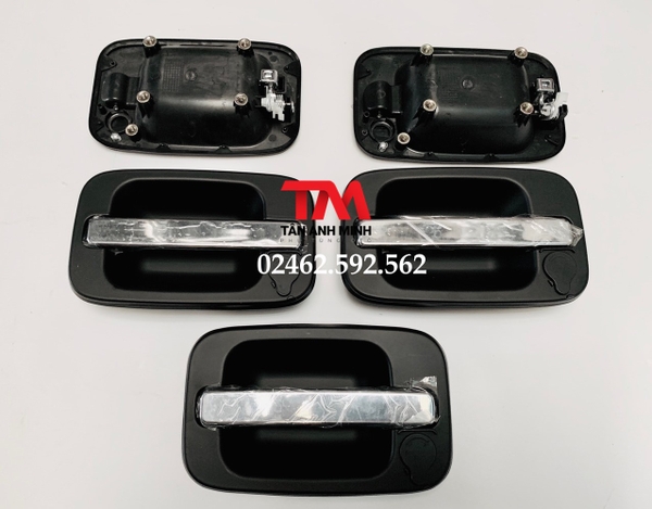 Tay mở cốp xe Universe