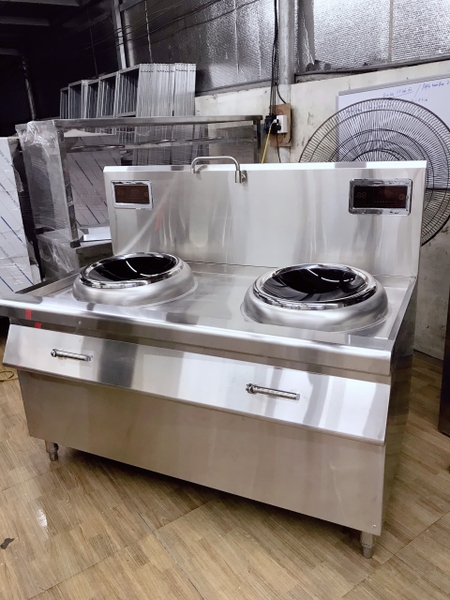 Bếp từ công nghiệp mặt lõm công suất 3.5Kw do Inox Vĩnh Hoàng sản xuất