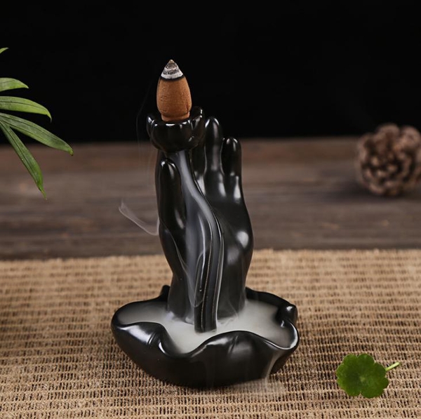 Thác Trầm Hương Hình Bàn Tay Phật (2)