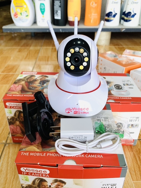 Camera yoosee 3 Râu Chính Hãng Ban Đêm Có Đèn Led Màu (20)