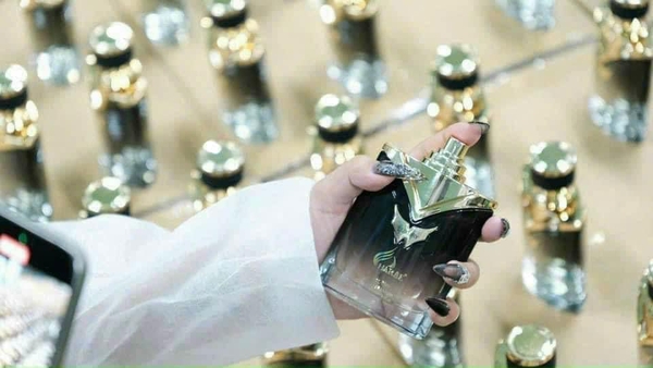 NƯỚC HOA CHARME LUXURY 100ML MỚI, LẺ CTY 960K '