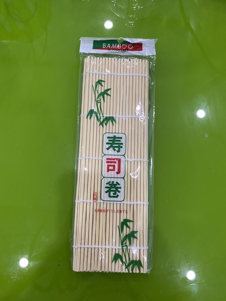 Dụng cụ cuộn sushi bằng gỗ Bambo