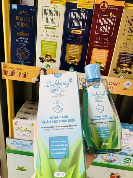 DDVS DẠ HƯƠNG FRESH CHĂM SÓC TOÀN DIỆN XANH 120ml (K.CKhau) '