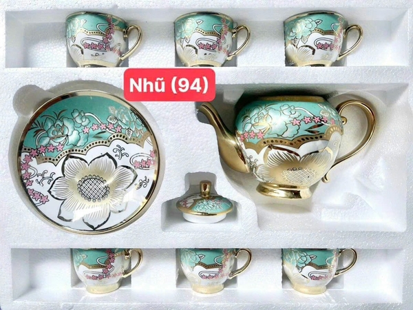 BỘ ẤM TRÀ HOA VĂN 14 CHI TIẾT ( 1 ấm + 7 DĨA + 6 LY) (14)