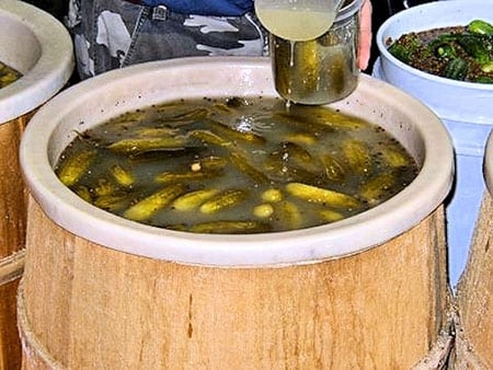 thung go soi lam mon an