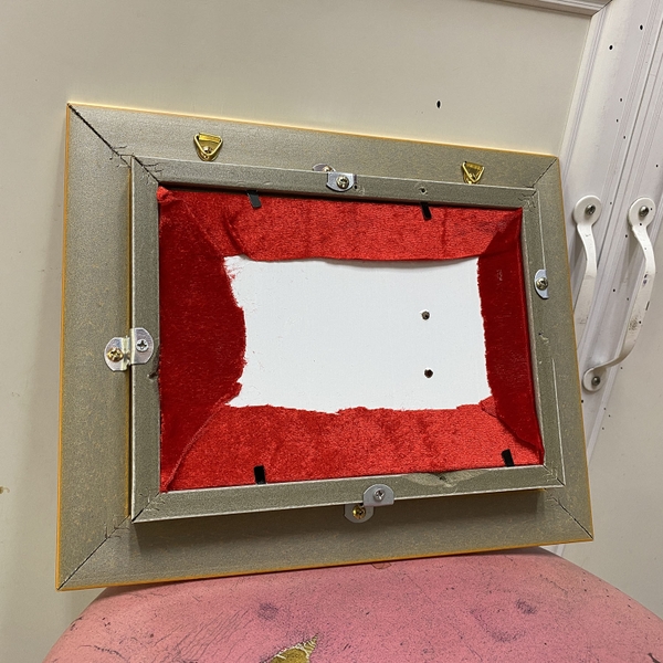 KHUNG HUY CHƯƠNG 13X18