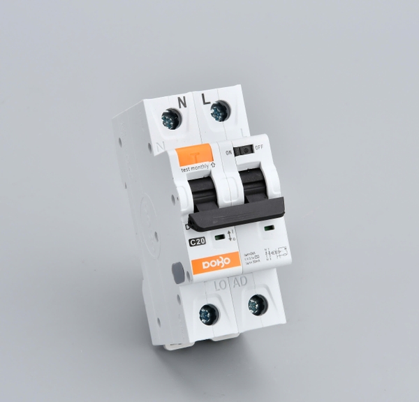 Cầu dao chống giật RCBO 50A (Aptomat chống dòng rò) DoBo Hàn 4kA 30mA DB65LE-885022