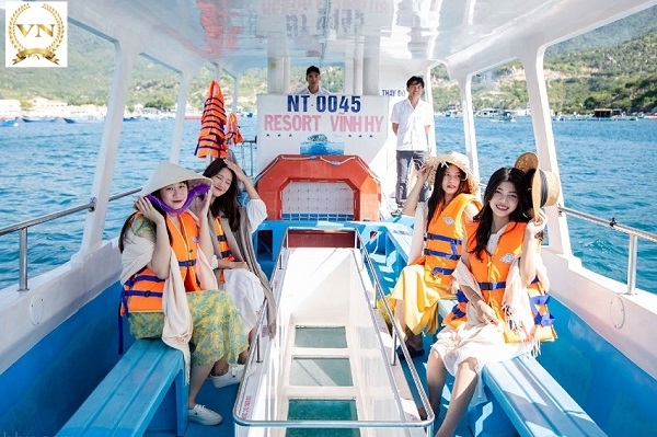 Tour Vịnh Vĩnh Hy 1 Ngày Hấp Dẫn [Trọn Gói - Ưu Đãi 30%]