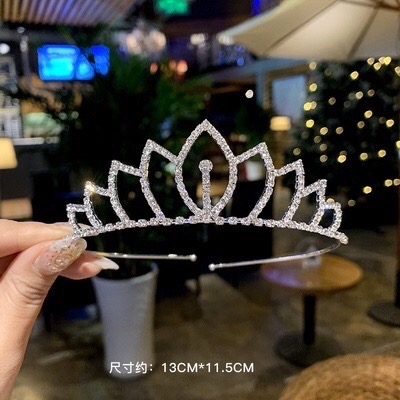 Vương miện gắn đá
