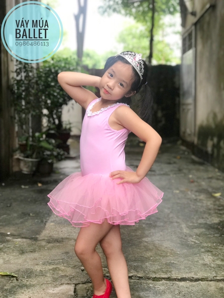 Váy múa ba lỗ viền cổ