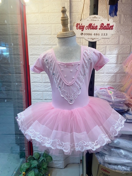 Váy múa ren V ngực viền ren ngắn hồng