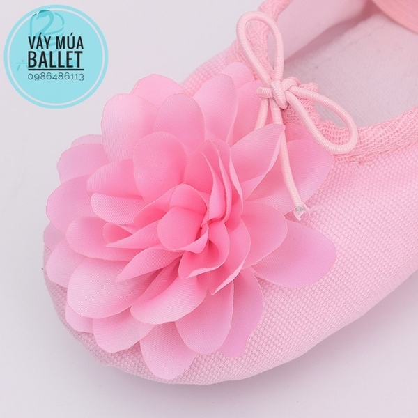Giày vải múa hoa to (hồng, kem)