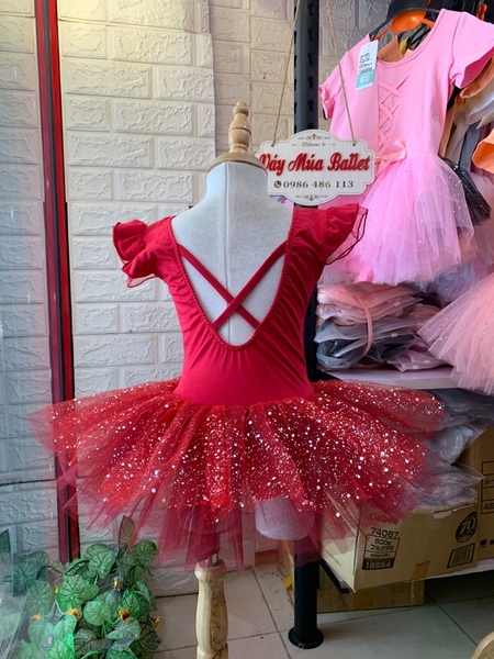 Váy múa tay tiên đỏ đô nhũ lấp lánh