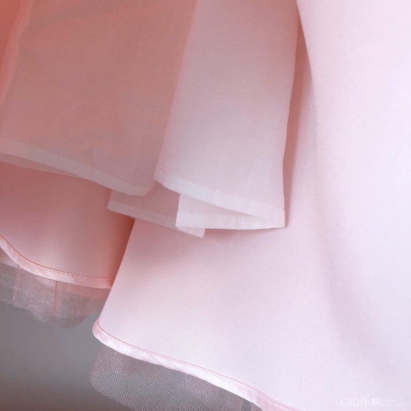 Váy công chúa viền ngọc nơ lưng