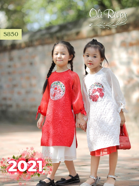 Bộ áo dài cá vọng nguyệt đón Tết