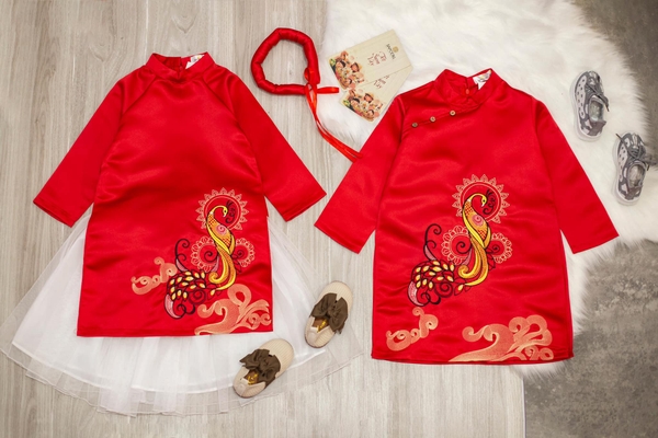 Bộ áo dài thêu phượng