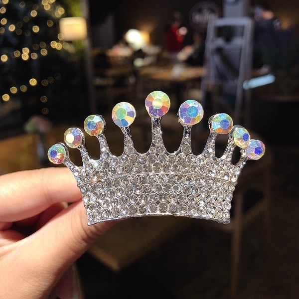 Cài vương miện gắn đá