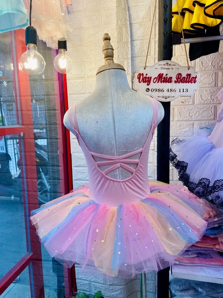 Váy múa dây đan sao cầu vồng