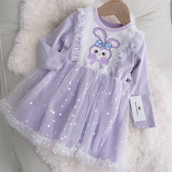 Váy công chúa hình tim lấp lánh