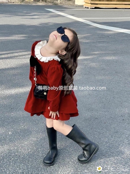 Váy nhung đỏ xinh 2 tầng