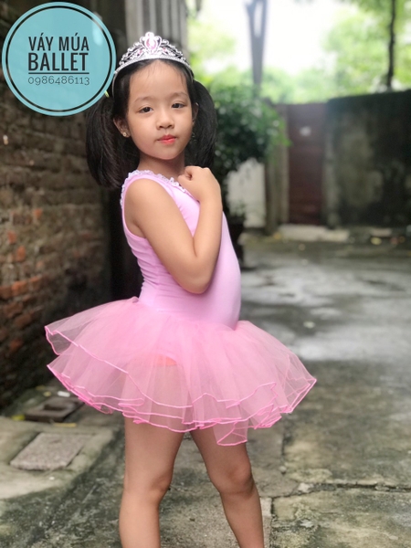 Váy múa ba lỗ viền cổ