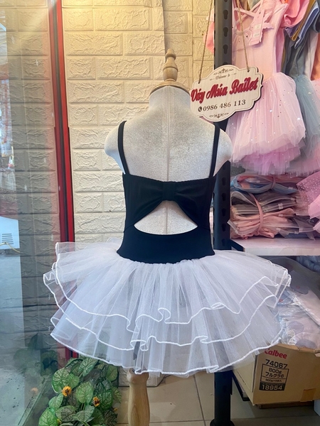 Váy múa 2 dây nơ lưng đen trắng