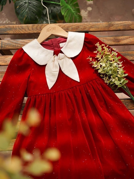 Váy nhung kim tuyến phối cổ trắng s110