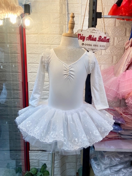 Váy múa bèo vai chân ren dài trắng