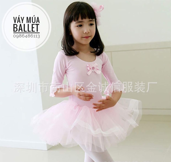 Váy múa tay loe lỡ màu hồng