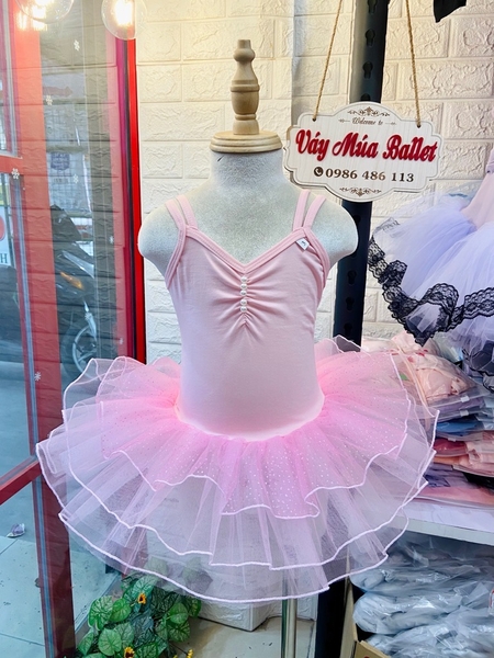 Váy múa dây đan sao hồng