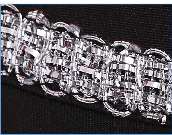 Bộ dance lệch vai tay lỡ dài