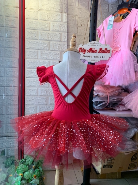 Váy múa tay tiên đỏ đô nhũ lấp lánh