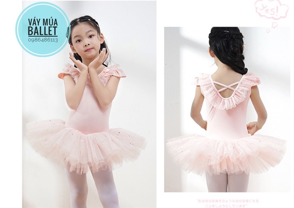 Váy múa sao bèo cổ