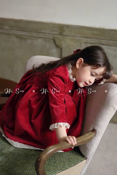Váy nhung tiểu thư xinh nhẹ nhàng