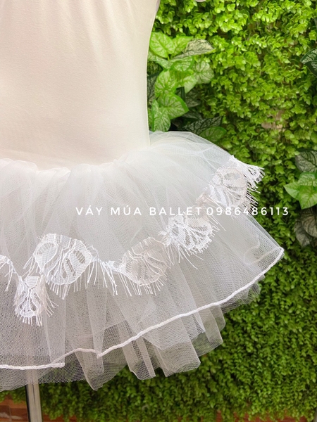 Váy múa tay chân viền ren